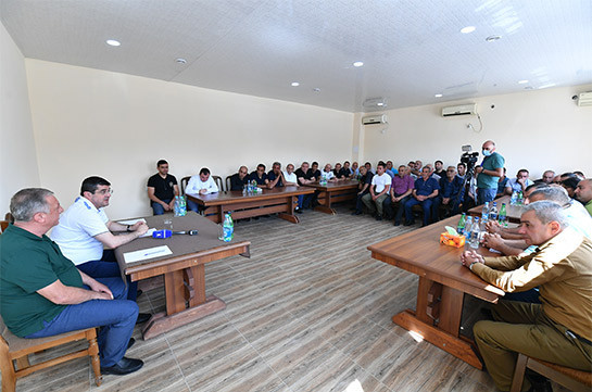 Президент Арцаха встретился в Ереване с руководителями общин Кашатахского района