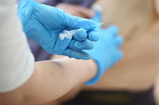 Европарламент призвал временно отменить патенты на вакцины от COVID-19