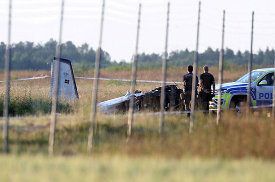 Все девять человек на борту разбившегося в Швеции самолета погибли