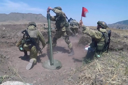 C военнослужащими российского миротворческого контингента в Нагорном Карабахе проведены занятия по боевой подготовки миротворческих подразделений