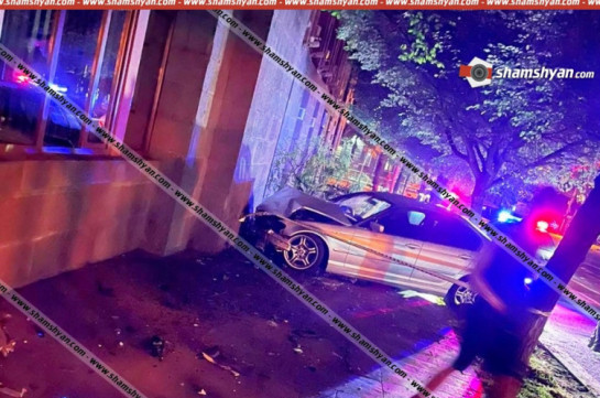 Երևանում վարորդը BMW-ով բախվել է Honda-ին, այնուհետև՝ ծառին և կառավարության մասնաշենքի պատին. կա վիրավոր