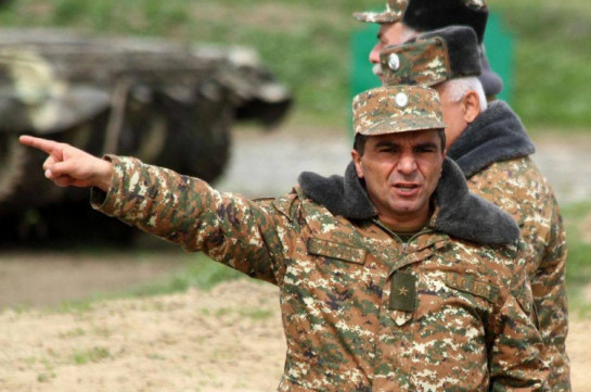 Бывший командующий Армией обороны назначен главным советником Араика Арутюняна