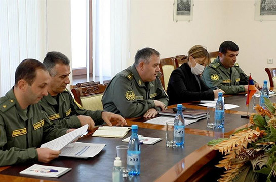 Начальник Генштаба ВС Армении принял делегацию МККК