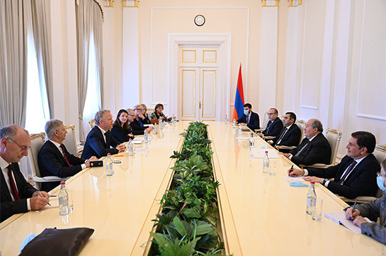 Президент Армен Саркисян принял делегацию группы докладчиков Комитета министров СЕ по вопросам демократии