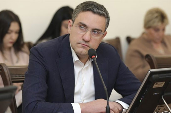 Депутаты правящей фракции в 9-й не избрали Артура Казиняна