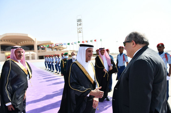 Президент Армении совершил первый в истории визит в Саудовскую Аравию (Видео, фото)