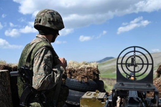 ВС Азербайджана обстреляли позиции армии Армении в Верин Шоржа