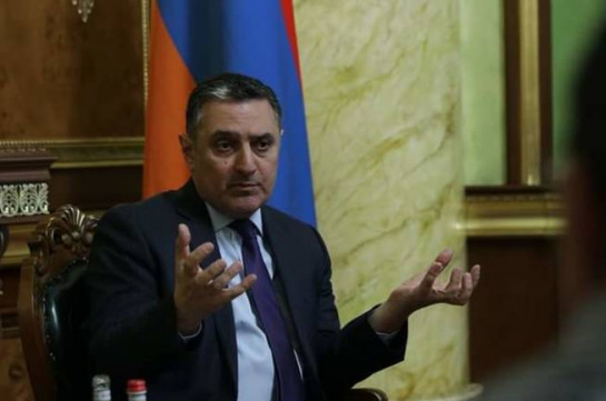 Никол Пашинян освободил от должности Грачья Ташчяна, обеспечивающего оперативную связь с Азербайджаном