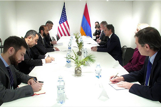 Глава МИД Армении обсудил с госсекретарем США карабахское урегулирование