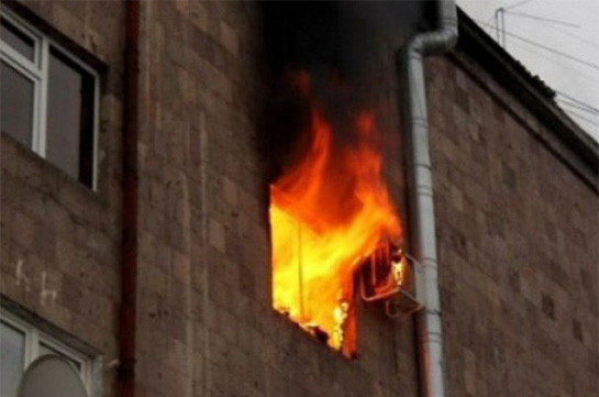 Пожар в Ереване: спасатели эвакуировали 28 человек