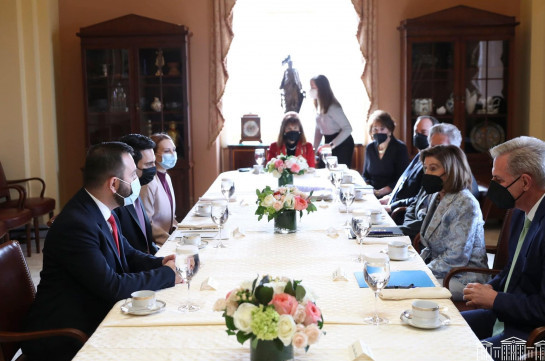 Депутат от оппозиции был снят из списка участников встречи, чтобы в этой встрече участвовала посол Армении в США– Сурен Саркисян