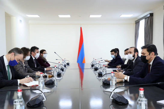 Арарат Мирзоян отметил важность полноценного возобновления переговоров по урегулированию нагорно-карабахского конфликта