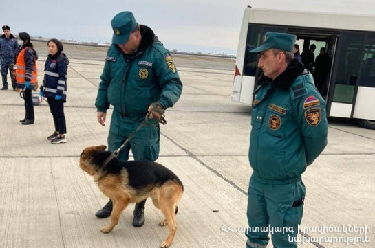 Մոսկվա-Երևան չվերթն իրականացնող ինքնաթիռում ռումբի մասին ահազանգը կեղծ է եղել, տեղազննման արդյունքում ռումբ չի հայտնաբերվել․ ԱԻՆ