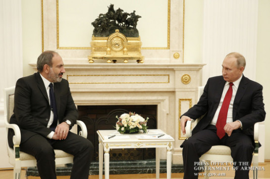 Владимир Путин вновь обсудил с Николом Пашиняном поддержание стабильности в Нагорном Карабахе