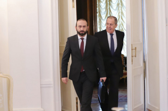 Мирзоян: Армения продолжает верить, что российским миротворцам в Нагорном Карабахе удастся восстановить статус-кво