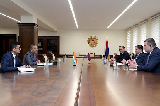 Сурен Папикян обсудил с послом Индии в Армении вопросы сотрудничества в оборонной сфере