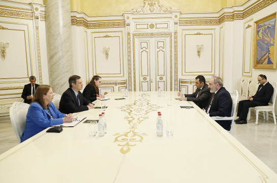 Никол Пашинян принял американского сопредседателя Минской группы ОБСЕ Эндрю Шефера