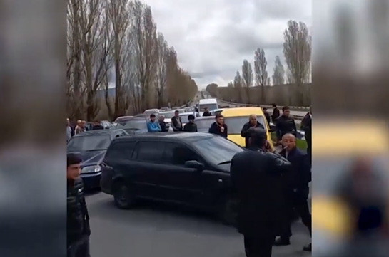 «Դիմադրության» շարժման մասնակիցները փակել են Երևան-Սևան մայրուղին. ոստիկանները մեծ ուժ են կենտրոնացրել