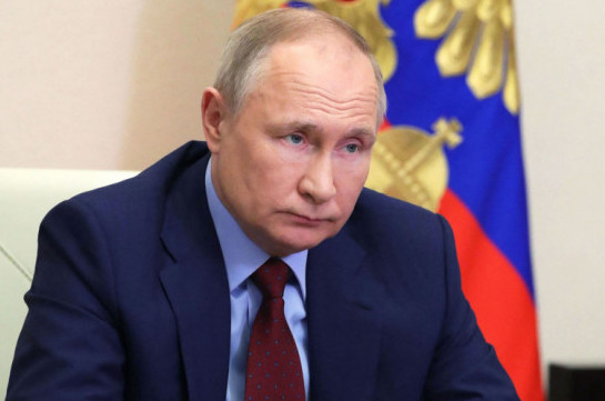Путин заявил, что экономика России достойно выдерживает санкционный удар