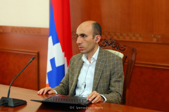 Артак Бегларян: Азербайджан может осуществить процесс делимитации и демаркации также с Арцахом, в то же время вернув наши оккупированные территории и признав нашу независимость