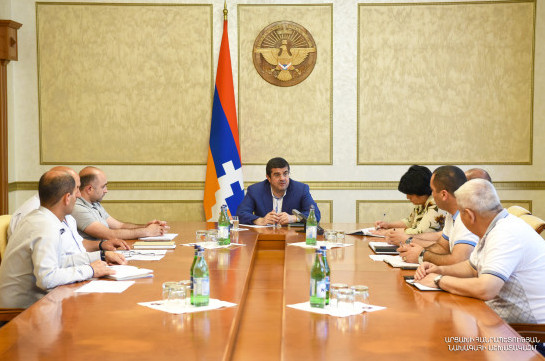 Президент Арцаха провел рабочее совещание с участием руководителей райадминистраций