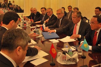 Edward Nalbandyan meets with CSTO Foreign Ministers