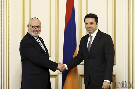 Спикер парламента принял посла Израиля в Армении