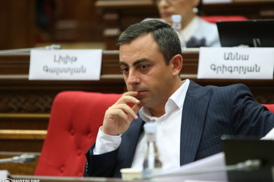Ишхан Сагателян спровоцировал столкновения, использовал риторику ненависти – в парламенте обсуждает вопрос отстранения Сагателяна от должности вице-спикера