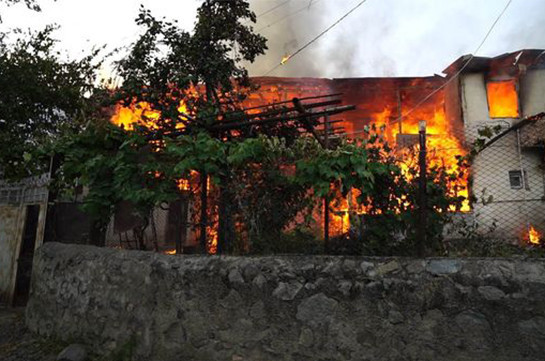 В общине Даграв Аскеранского района сгорело четыре дома