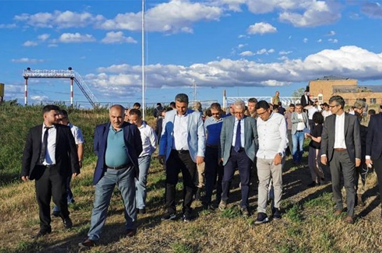 Спецпредставитель Турции Сердар Кылыч посетил турецко-армянскую границу