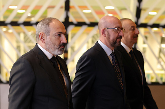 Глава Европейского совета провел беседы с Пашиняном и Алиевым