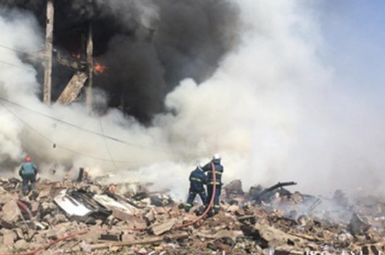 Спасатели извлекли из-под завалов в ТЦ «Сурмалу» 10 пострадавших, тела 6 погибших,  21 транспортное средство