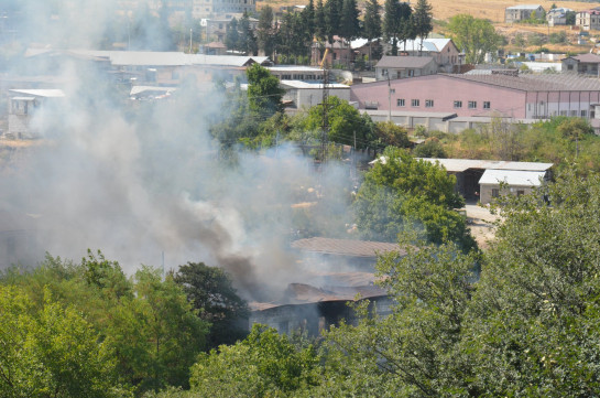 Пожар, вспыхнувший в цехе кислородного оборудования в Степанакерте, локализован