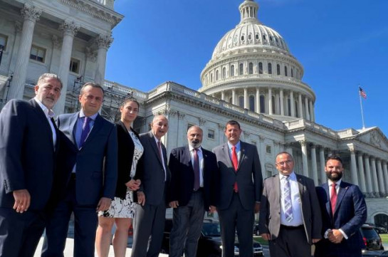Давид Бабаян встретился в Конгрессе США с группой конгрессменов, сенаторов и представителей законодательного крыла