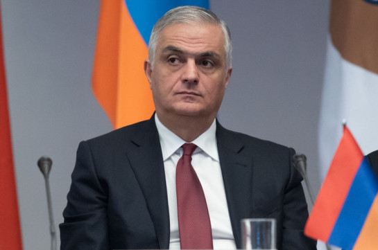 Вице-премьеры Армении и Азербайджана провели неформальную беседу в Москве