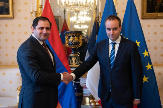 Ադրբեջանական զորքերը պետք է դուրս բերվեն Հայաստանի Հանրապետության տարածքից. Ֆրանսիայի պաշտպանության նախարար
