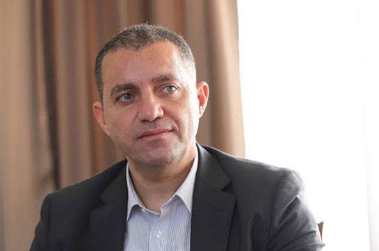 Министр экономики Ваан Керобян уходит в отпуск