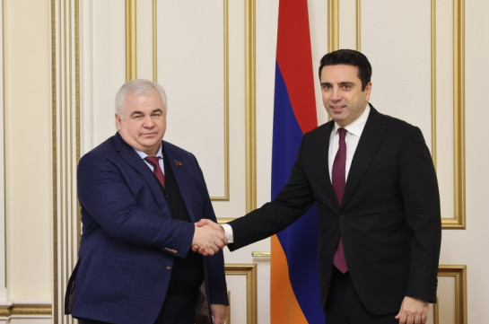 Ален Симонян придал важность двустороннему и многостороннему активному взаимодействию между законодательными органами Армении и РФ