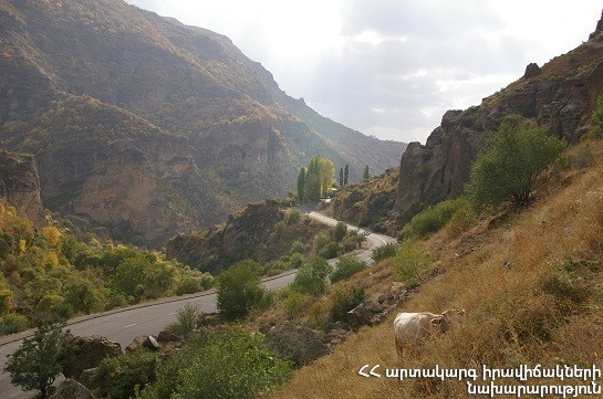 Дорога Степанцминда-Ларс открыта для всех видов транспорта – МЧС Армении