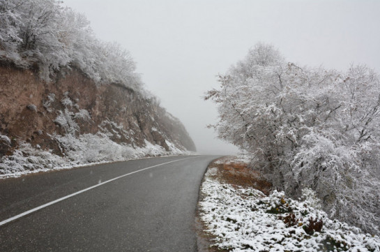 «Дорожный департамент»: На Мегринском перевале идет снег