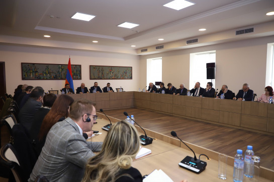 Главы аккредитованных в Армении дипмиссий  приглашены в МИД