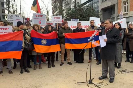 Армяне Бельгии провели в Брюсселе акцию протеста с требованием оказать давление на Азербайджан
