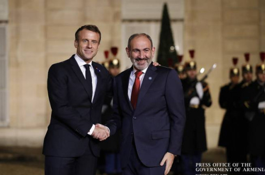 Надеюсь, что наступающий год будет для дружественных народов Армении и Франции наполнен миром и новыми достижениями – Пашинян поздравил Макрона