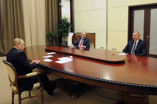 Путин сообщил, что удалось поговорить с Пашиняном и Алиевым в Санкт-Петербурге