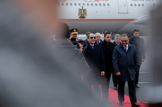 Президент Египта прибыл в Ереван