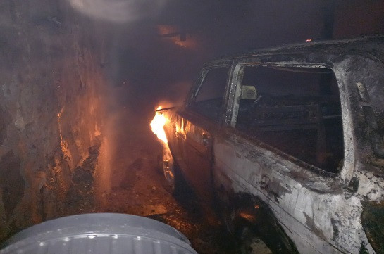 Վարդենիսում ավտոտնակ է այրվել, որի ներսում ավտոմեքենա է եղել