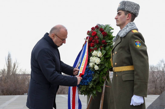 Министр иностранных дел Хорватии посетил Мемориал памяти жертв Геноцида армян