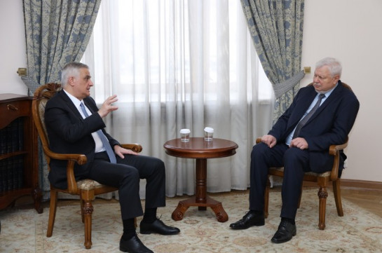 Мгер Григорян и Анджей Каспшик обсудили ситуацию в Нагорном Карабахе