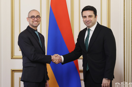 Стремление к миру сокращает расстояние между странами: Ален Симонян – новоназначенному послу Мексики в Армении