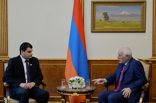 Мэр Еревана представил Ваагну Хачатряну проблемы в сферах городского транспорта и других инфраструктур